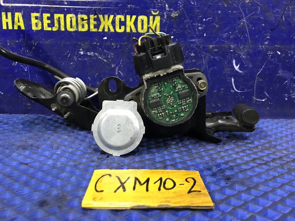 Педаль газа TOYOTA IPSUM 1997