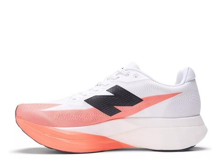 Кроссовки для бега женские New Balance Fuelcell SuperComp Elite v5 W Бело-Коралловые