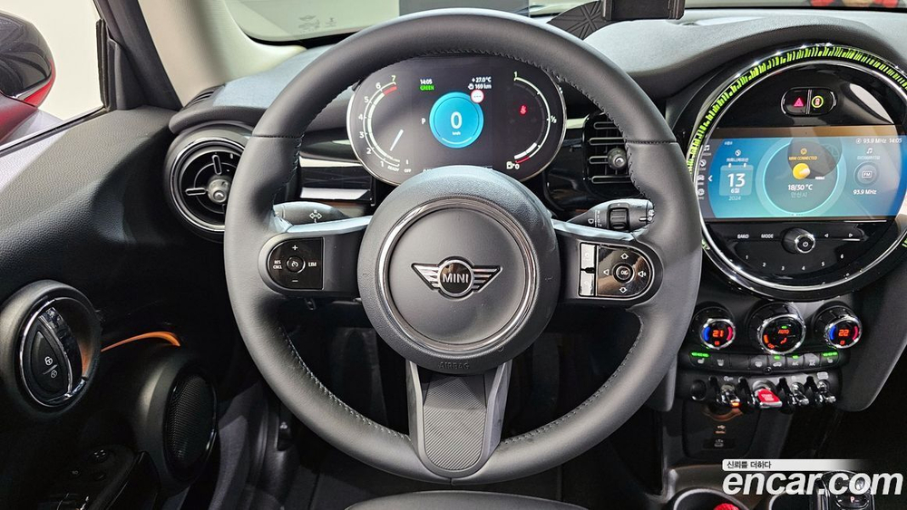 Mini Cooper Classic (01.2023)