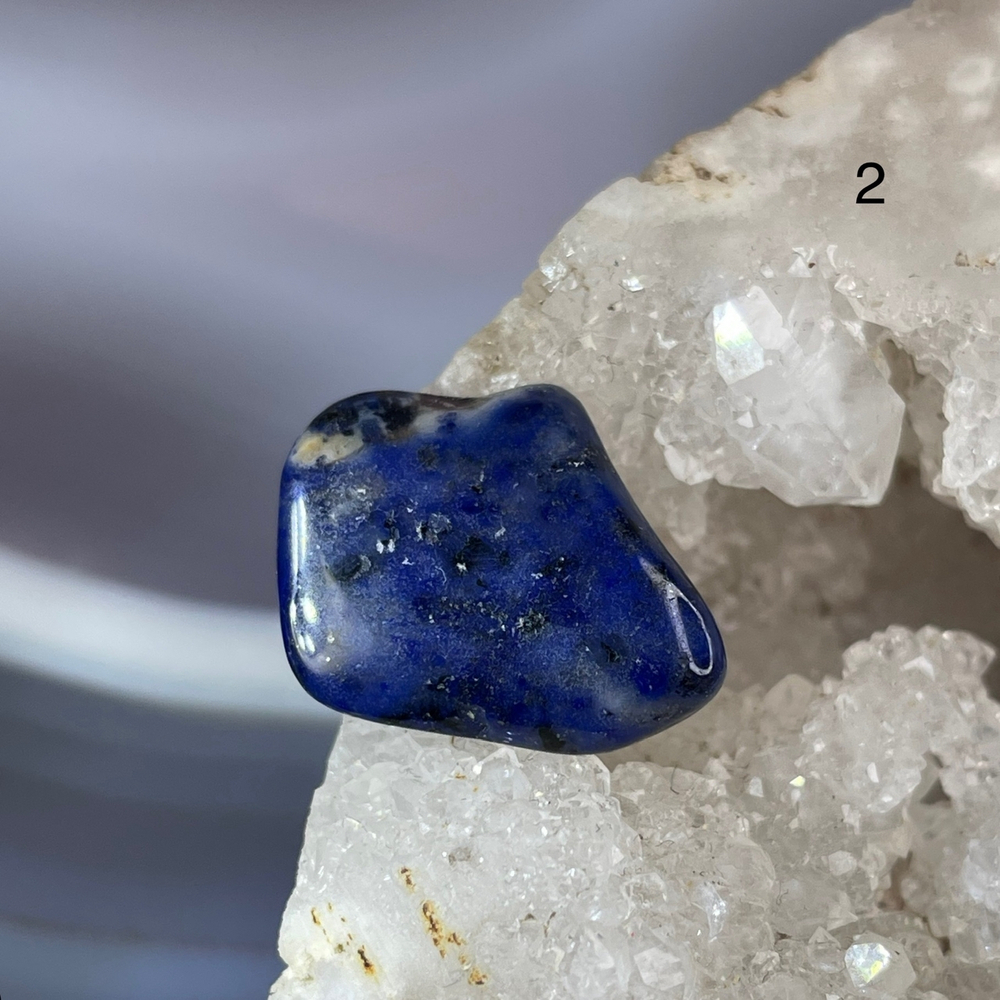 59162 Дюмортьерит Галтовка 19-20мм