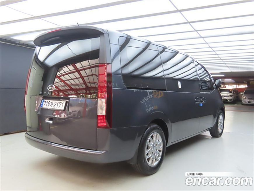 Hyundai Staria Tourer 11-и местный (03.2023)