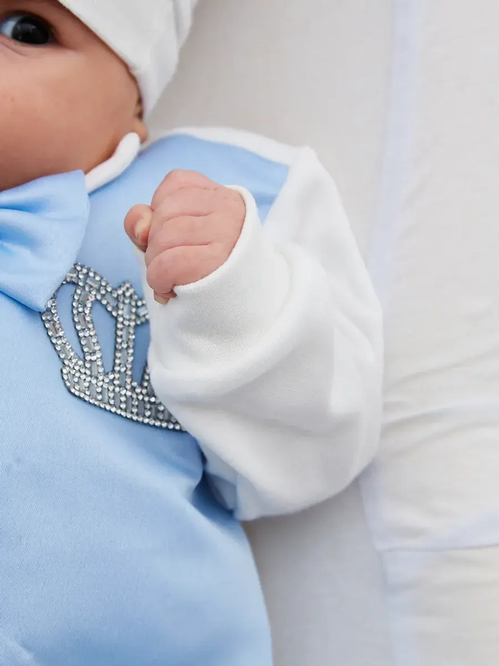 Комбинезон для новорожденного