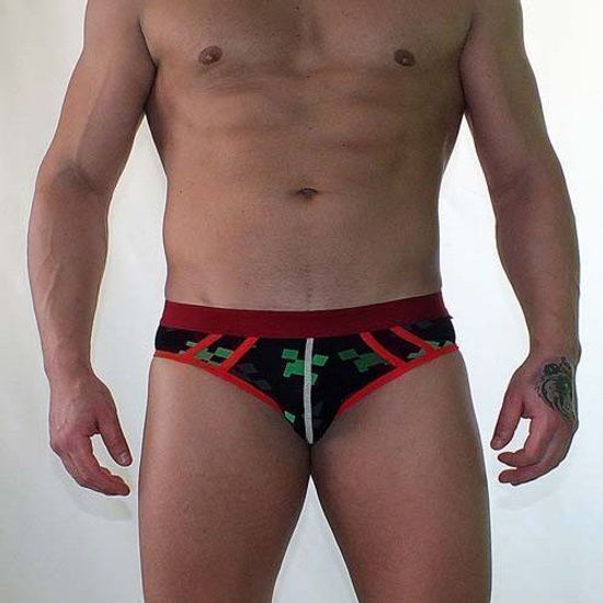 Трусы мужские брифы черные с красной окантовкой Van Baam VB0219