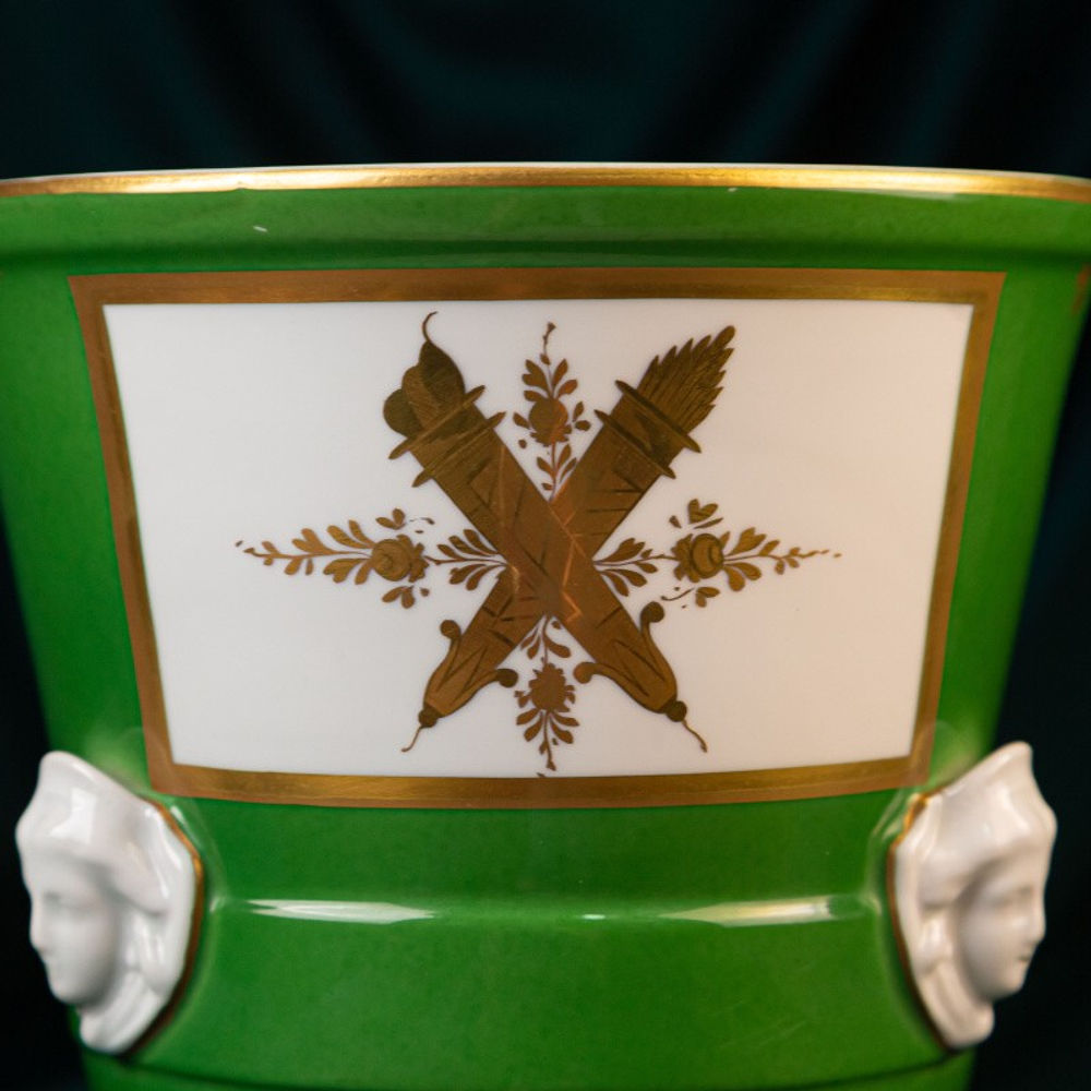 Ваза-конфетница в дворцовом стиле