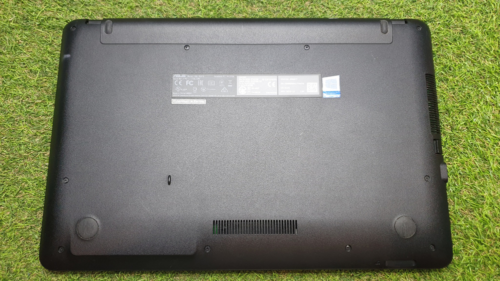 Ноутбук ASUS Pentium/4Gb/VivoBook X541S X541SA-XO687/Windows 10