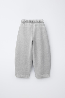 ZARA БРЮКИ BARREL ИЗ МЯГКОЙ ТКАНИ С НАДПИСЬЮ, СВЕТЛО-СЕРЫЙ