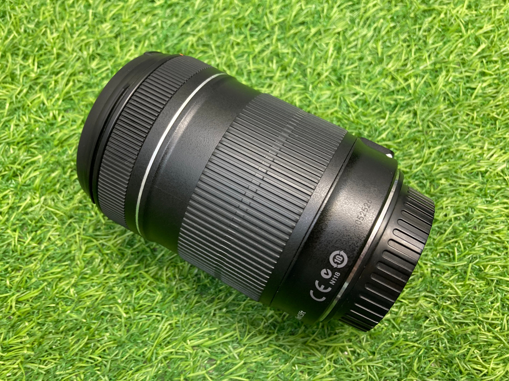 Canon EF-S 18-135mm 3.5-5.6 IS
