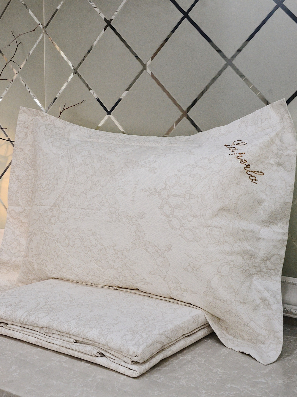 Постельное белье La Perla Lace с 4 наволочками (70х70; 50х70)