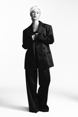 ZARA АТЛАСНЫЙ БЛЕЙЗЕР С КАРМАНАМИ, ЧЕРНЫЙ