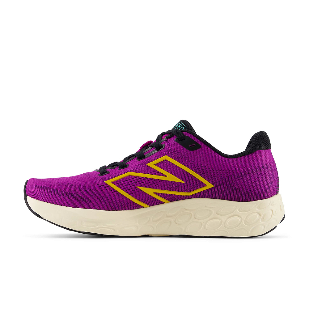 Женские кроссовки New Balance 680