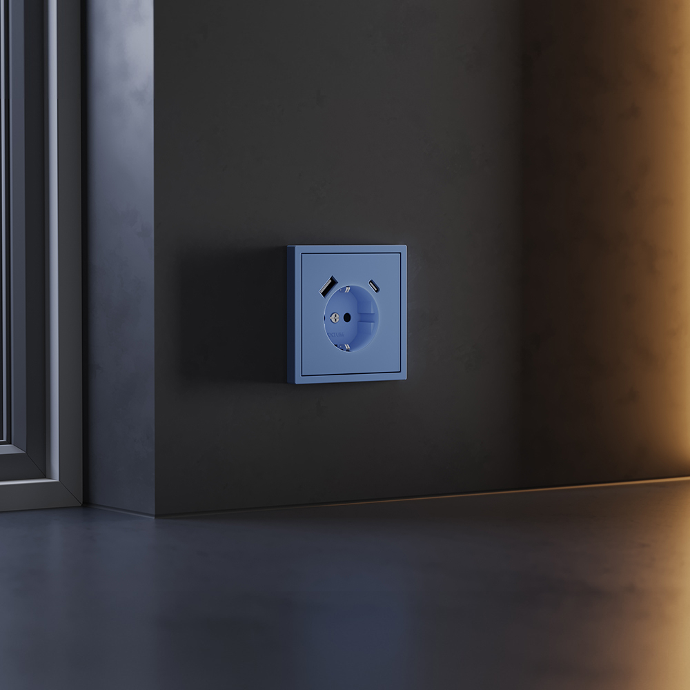 Накладка для розетки с заземлением и защитными шторками, с USB A+C, S70 (деним)