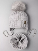 Шапка зимняя для мальчика на завязках и снуд