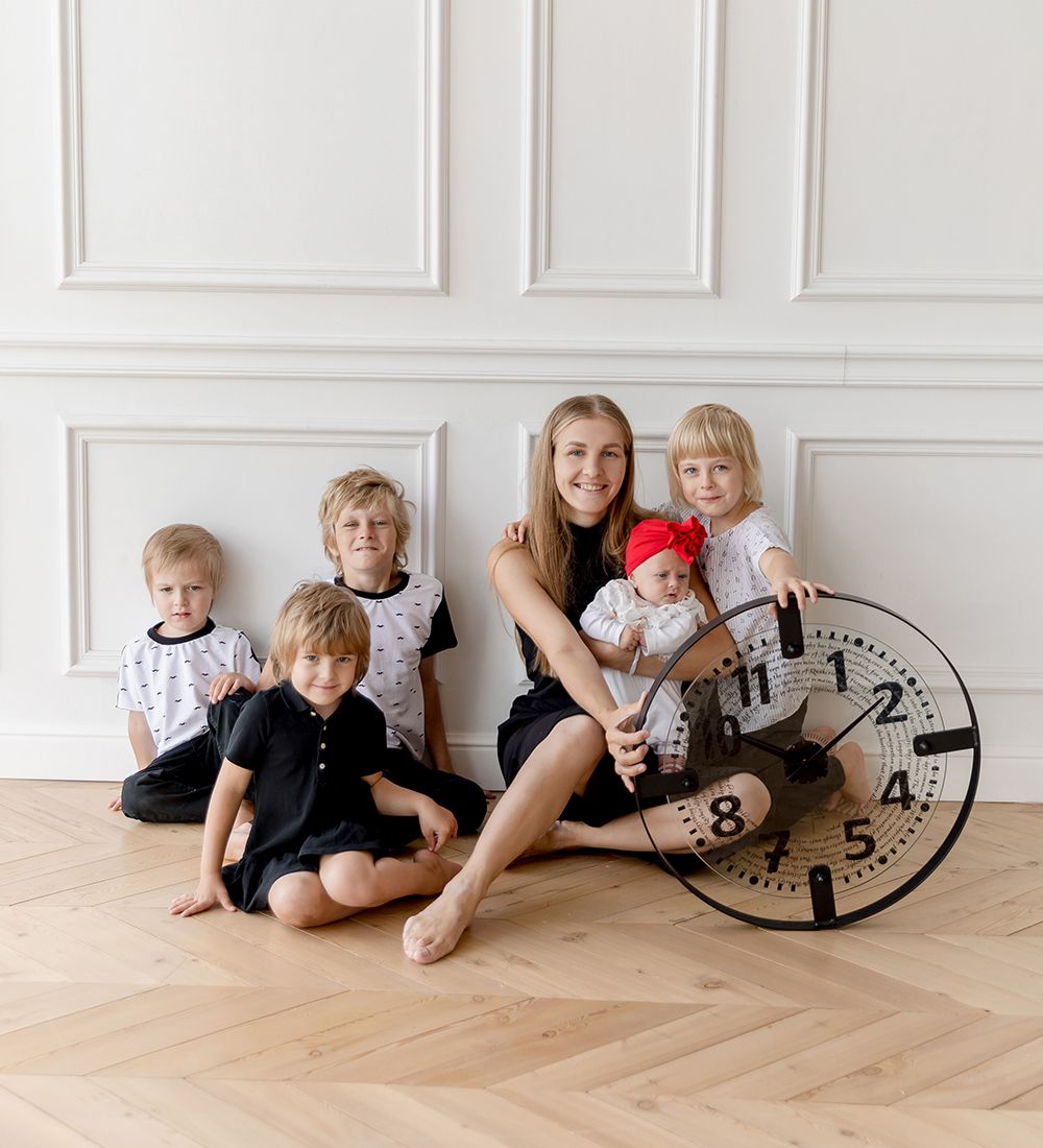 Салют SLT-114 Часы интерьерные «BLACK»