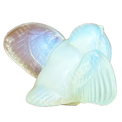 Сабино М.Э. Воробей. Опалесцентное стекло. Франция. XX в.