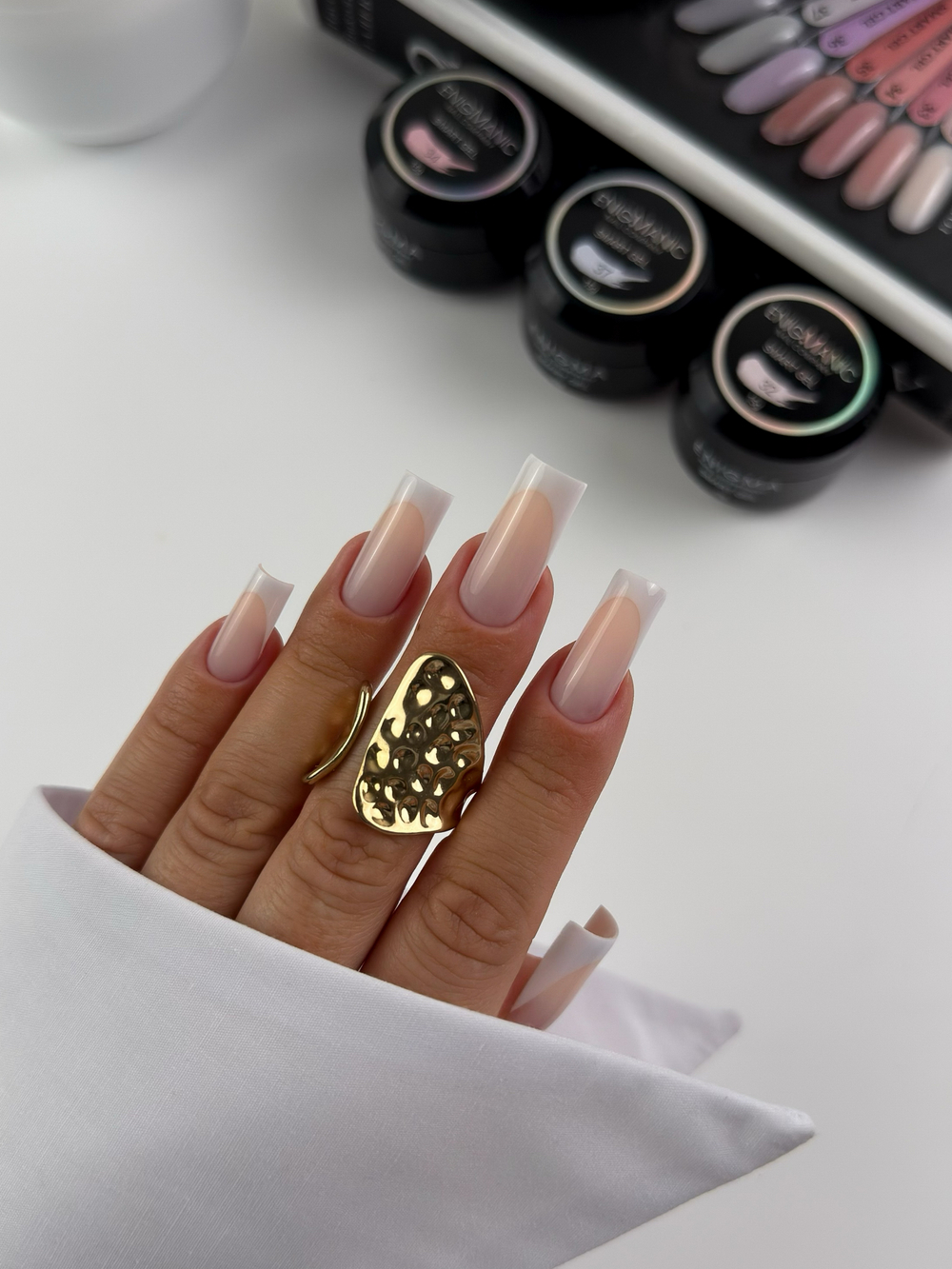 Liquid acid-free gel Enigmanic SMART gel 32 15g.