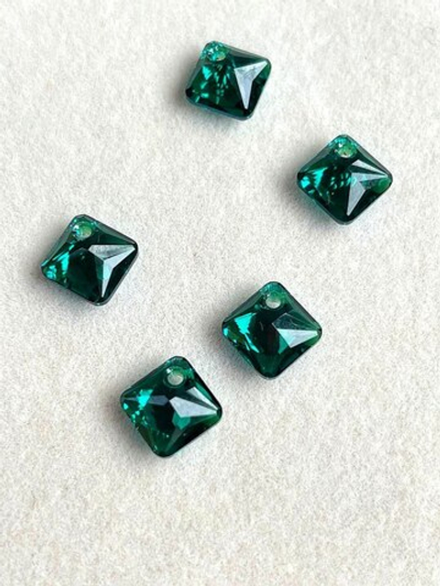 6431-9 emer shim Кристалл "Ромб" зеленый 9 мм