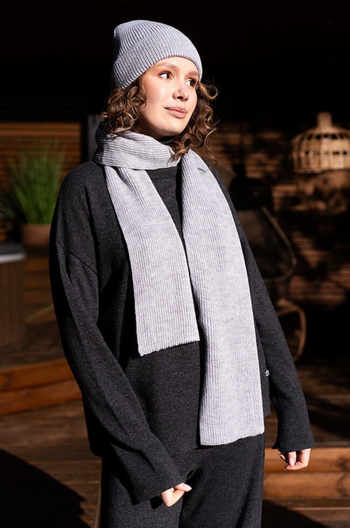 8402 Шарф женский (серый)