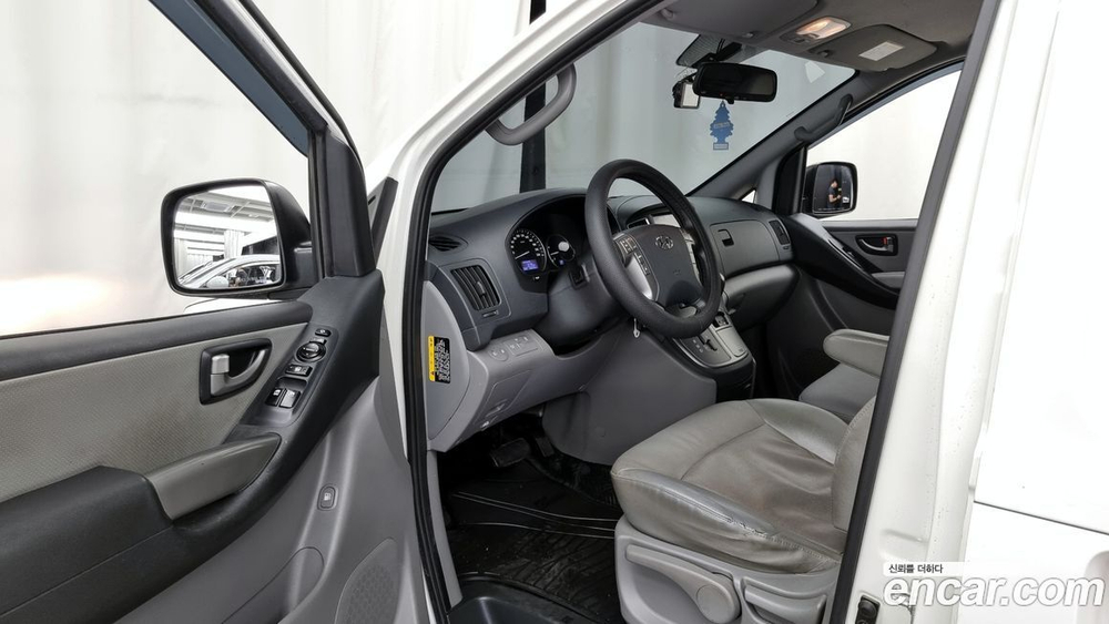 Hyundai The New Grand Starex Van 3-х местный (02.2021)