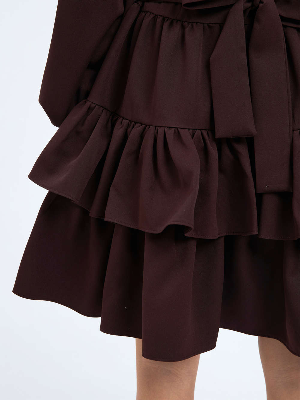 Платье праздничное ярусное с воланами для девочки коричневое