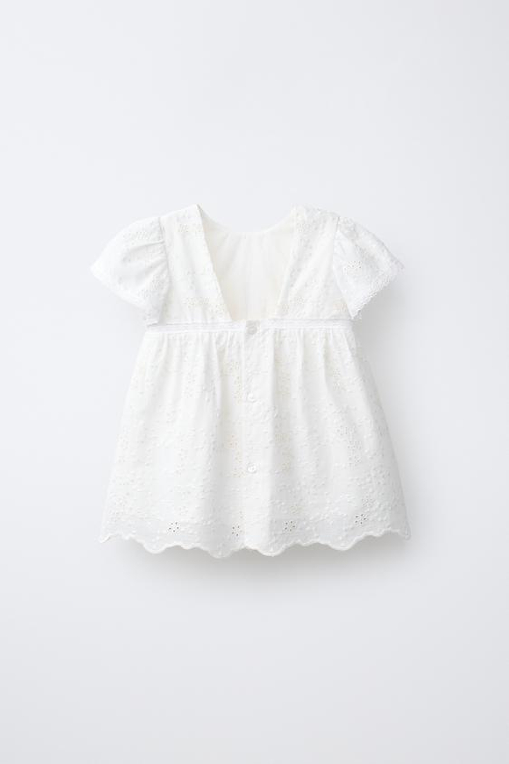 ZARA ПЛАТЬЕ С ВЫШИТЫМИ ЦВЕТАМИ, БЕЛЫЙ