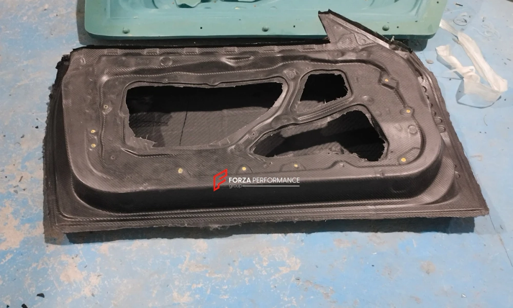 Карбоновые двери для BMW M2 G87 БМВ тюнинг