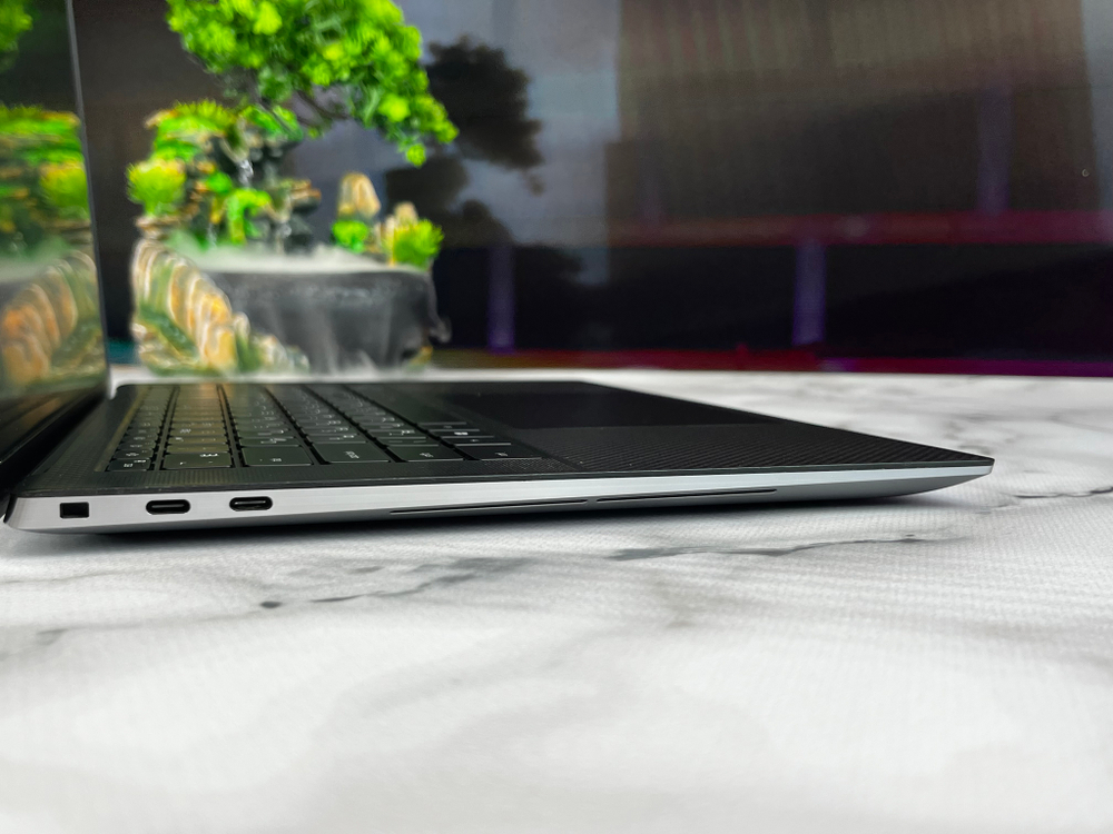 Ноутбук Intel 15.6" Dell Precision 5550 Core i7-10850H 15,6" 1920x1200 FullHD IPS Nvidia Quadro T1000, русская раскладка, Windows 10/11
