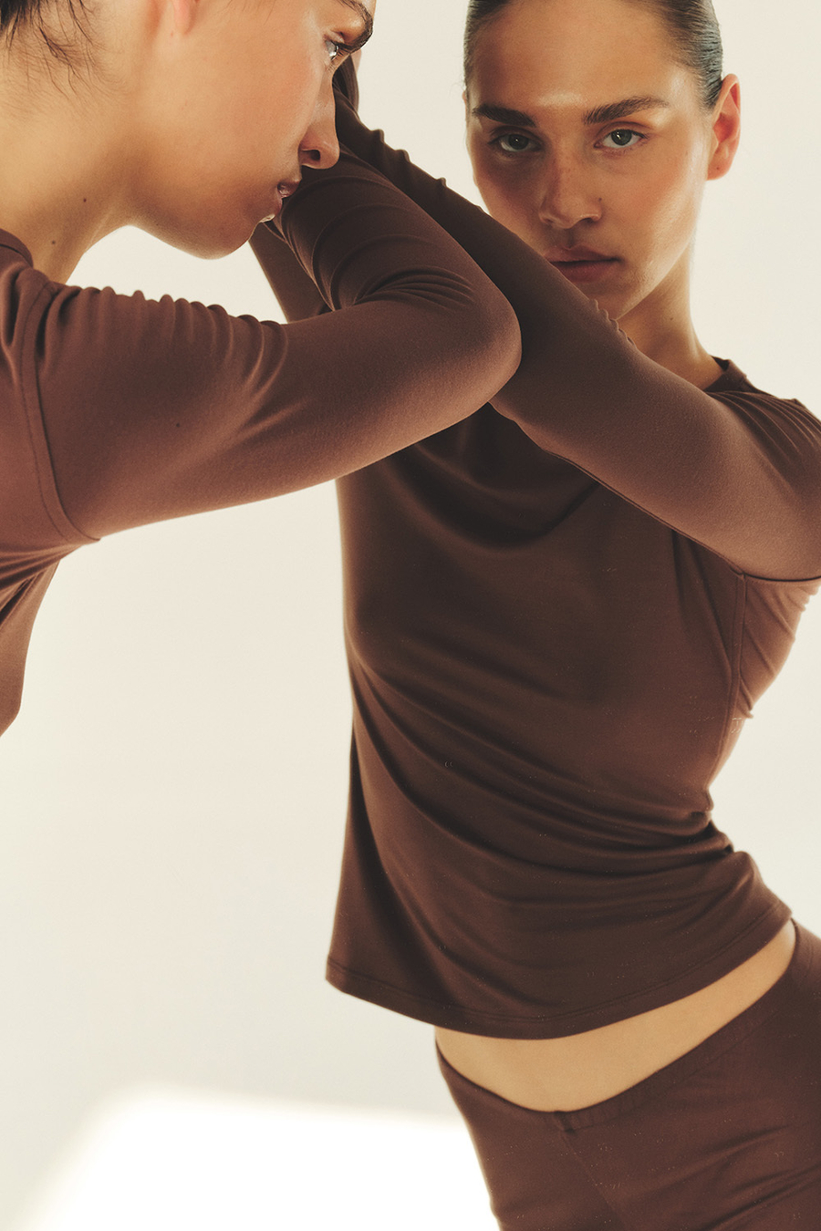 Лонгслив из модала GRACE Шоколад