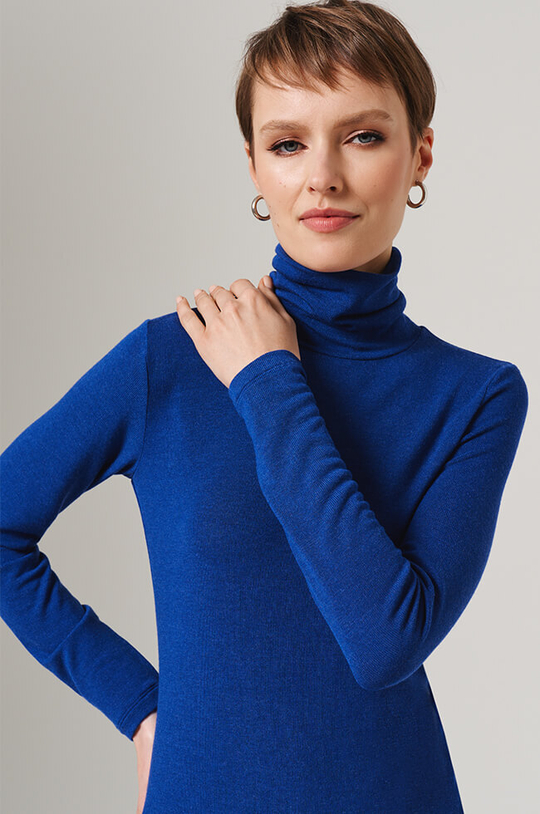 23110 Водолазка женская (ультрамарин)