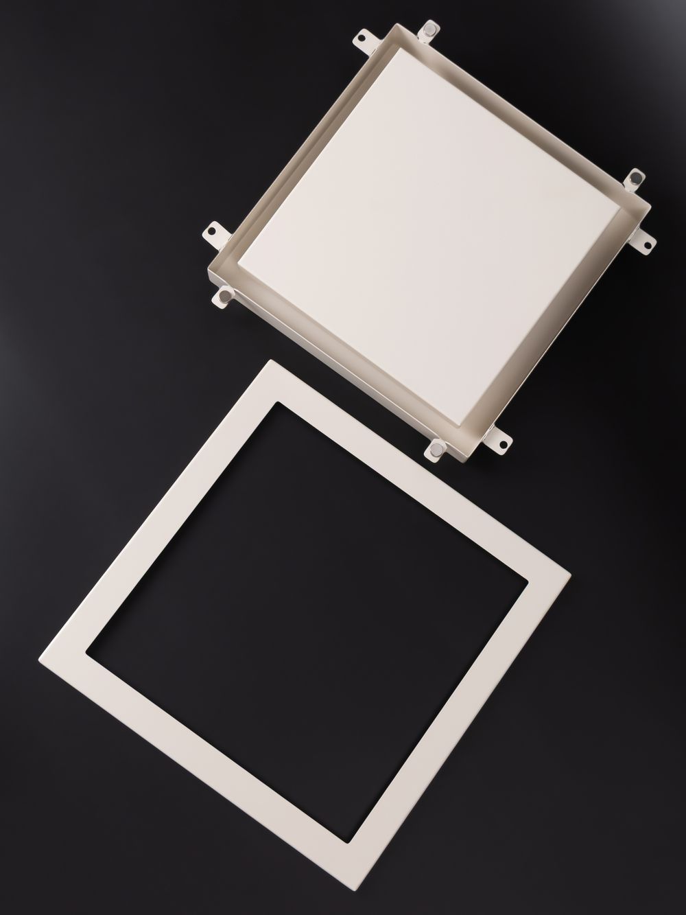 Люк Ревизионный 200х200 Бежевый