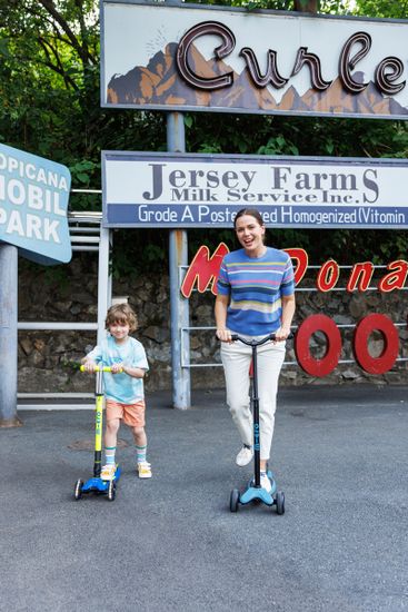 Самокат Micro Kickboard Reloaded, оливковый