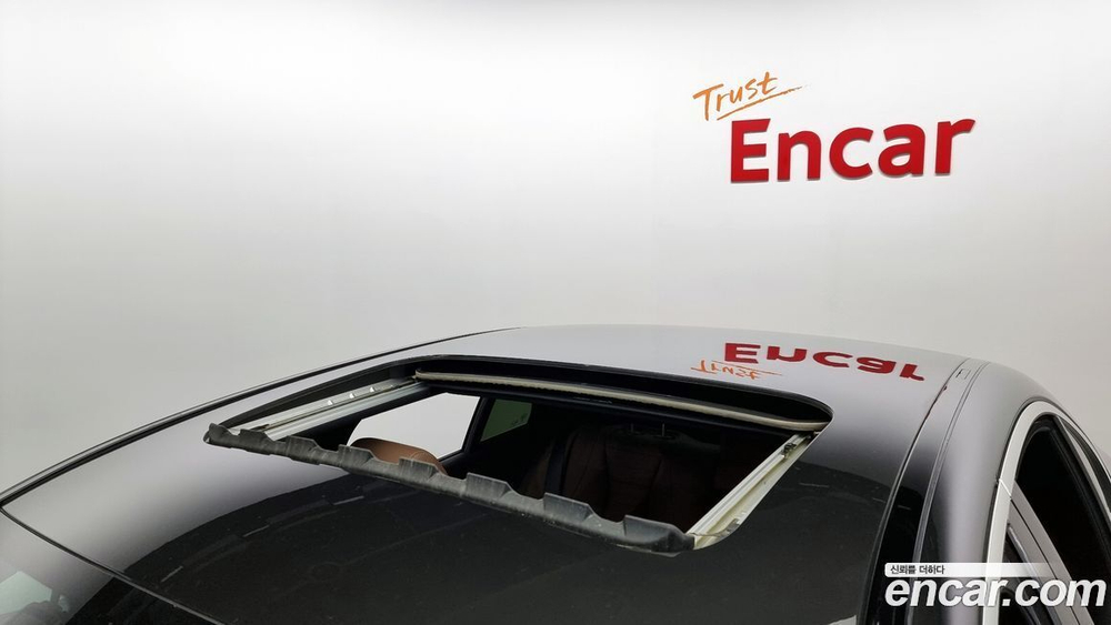 Mercedes-Benz E-Class W213 E300e 4MATIC Exclusive (04.2021)