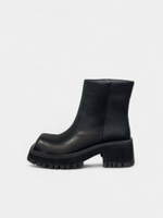 Модные чёрные ботинки с квадратным носом