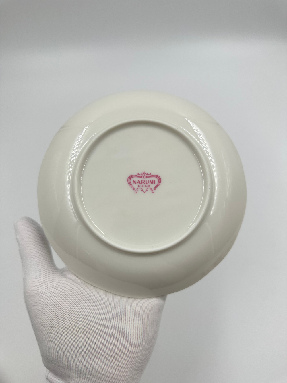 Тарелка с кроликами Narumi