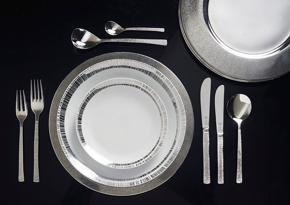 Нож столовый Studio