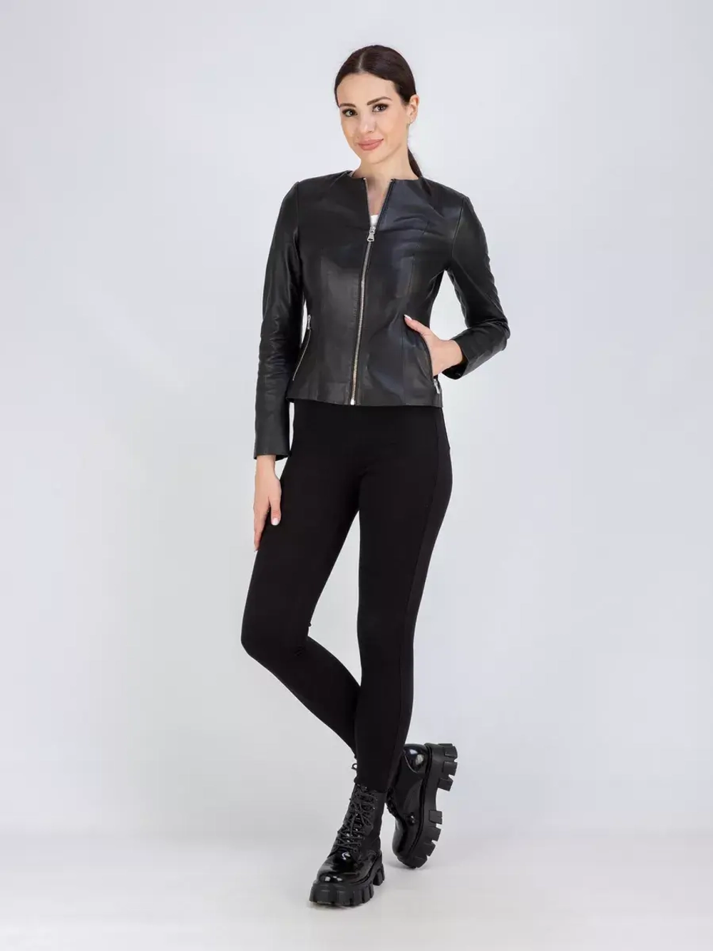 Кожаная куртка демисезонная на молнии