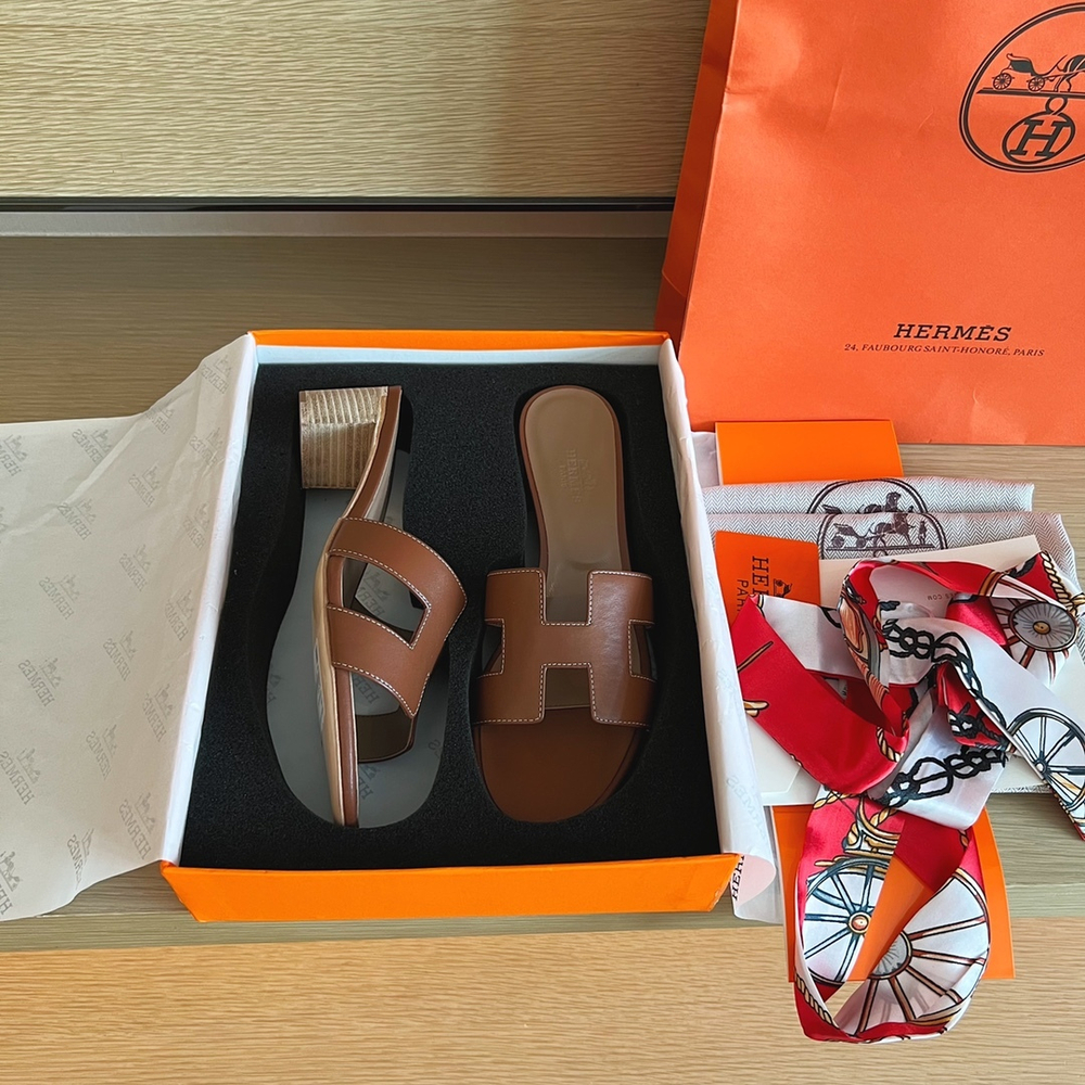 Hermes Oran Sandal