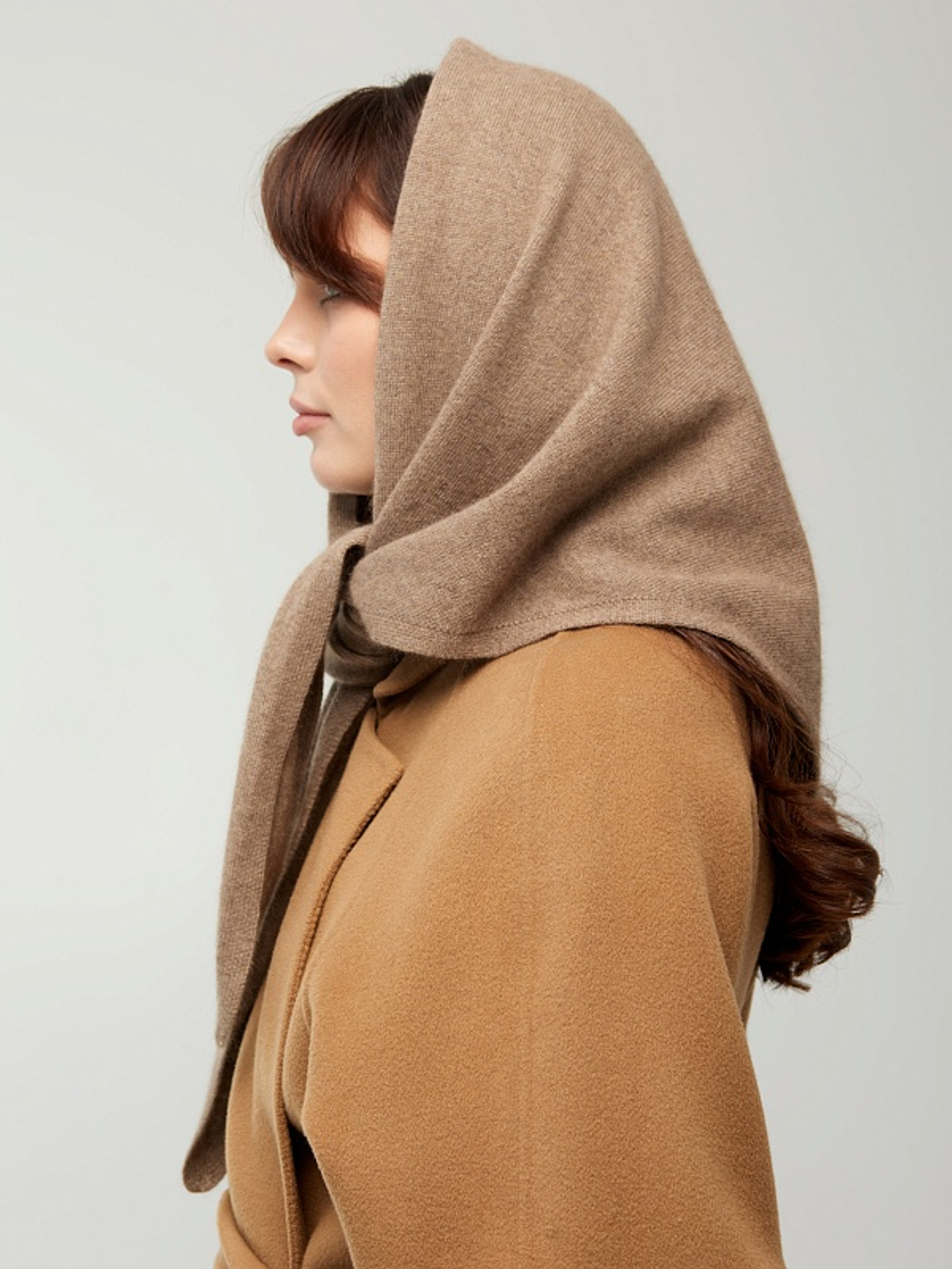 Оренбургский платок-косынка К820-29 т.бежевый