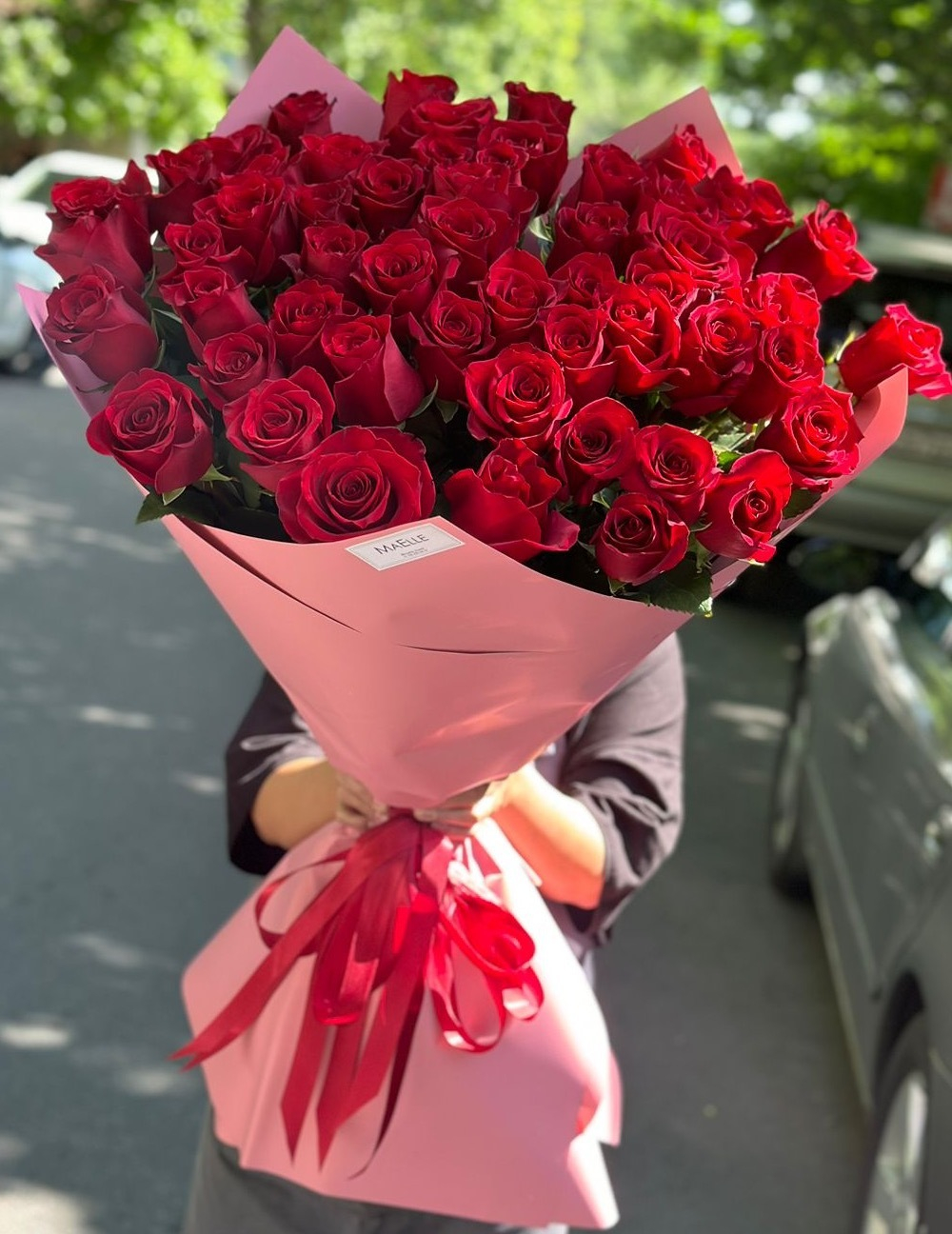 Букет из 51 красной розы