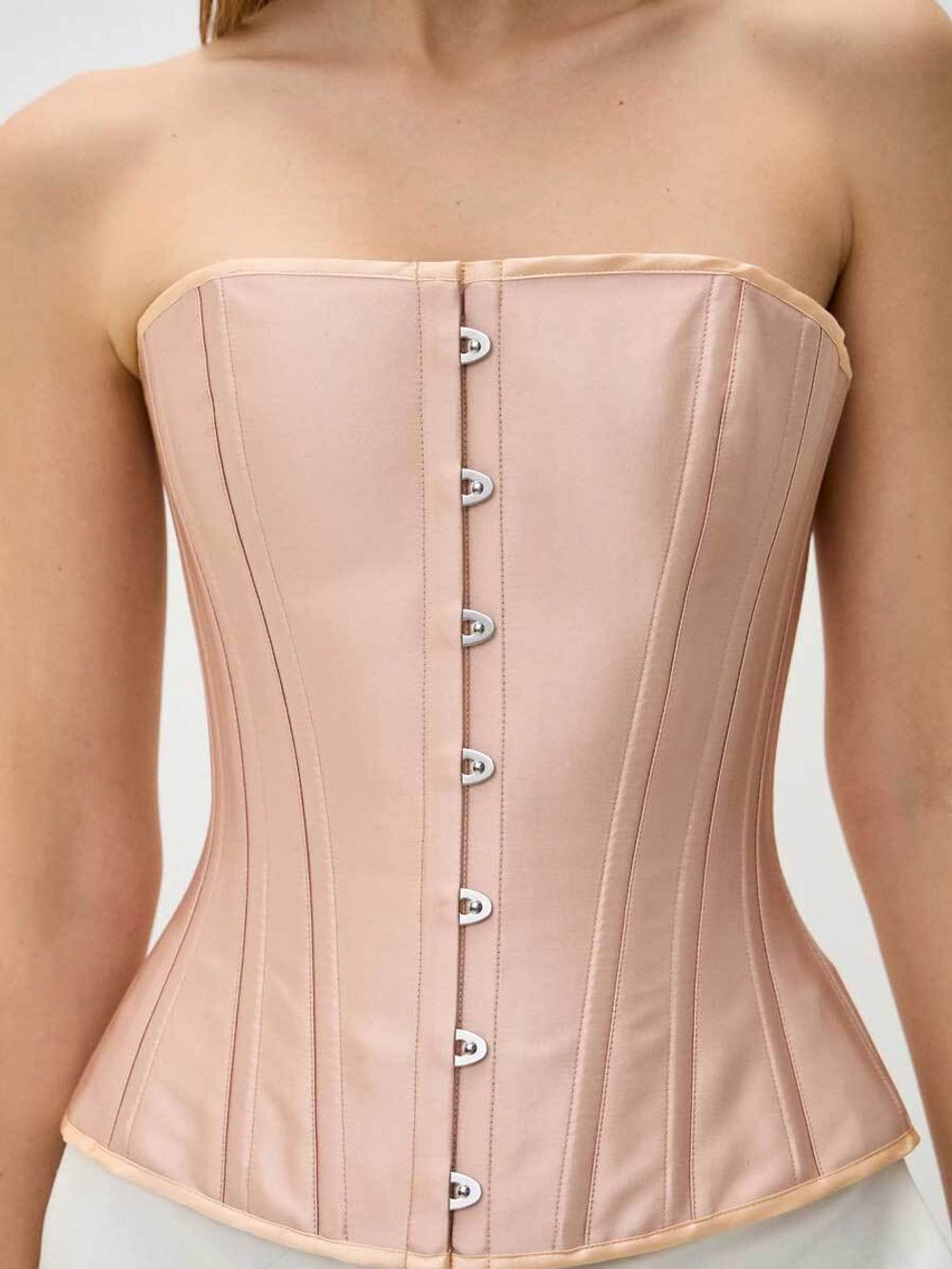 Жемчужно-розовый утягивающий корсет на выход