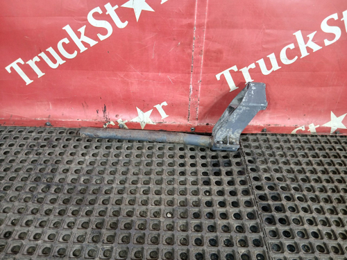 Кронштейн крыла заднего