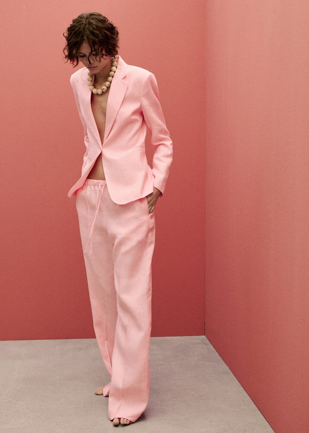 Костюмный блейзер изо льна