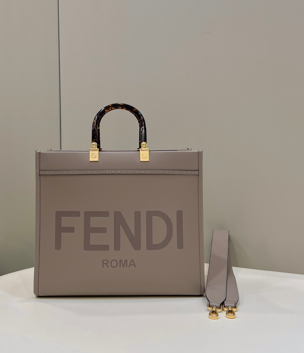 Fendi Sunshine Medium 35 cm