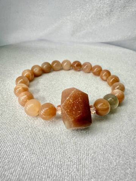 Браслет из Солнечного камня