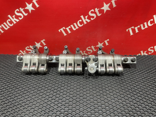 Вал рокеров 1-2-3 цилиндра в сборе 2023г.