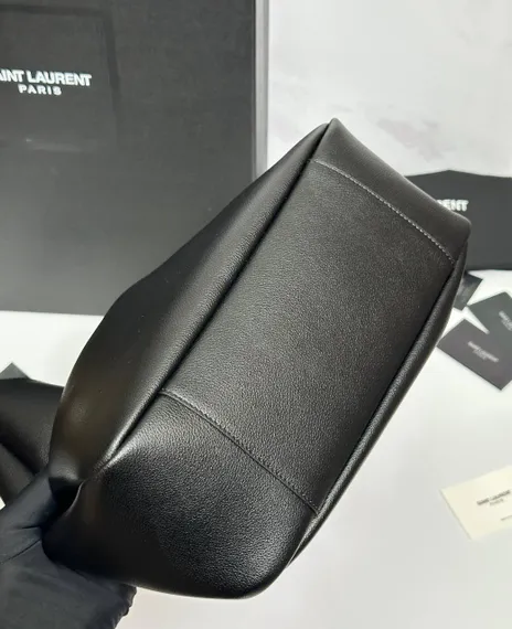 Сумка Saint Laurent LE 5 A 7 эластичная, из зернистой кожи, черная