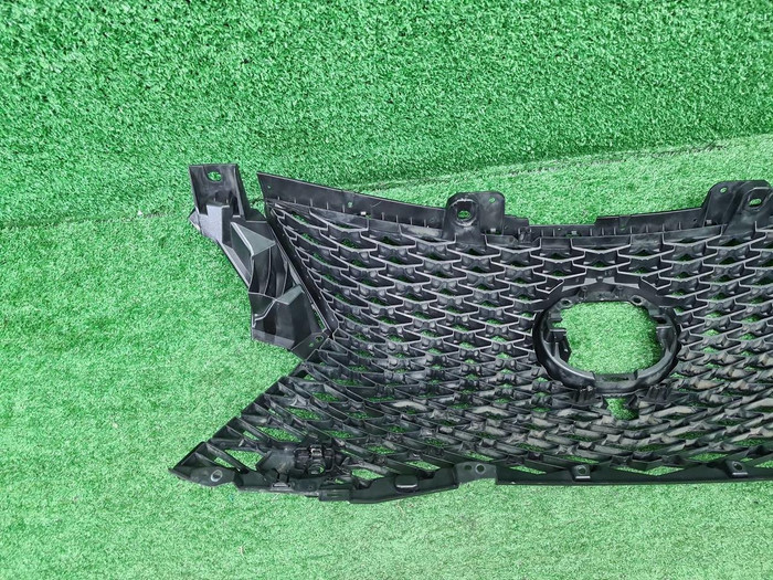 Решетка радиатора Lexus RX 4 (2015-2019) F-Sport