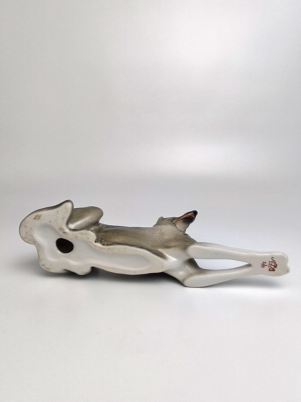 Фарфоровая статуэтка "Немецкая овчарка" ЛФЗ