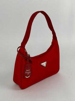 Сумка Prada Re-Edition 2000