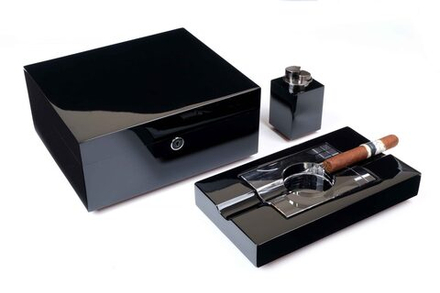 Настольный набор сигарных аксессуаров Howard Miller