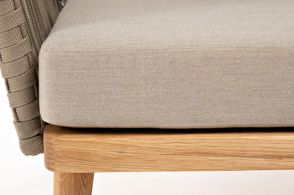 "Мальорка" кресло плетеное из роупа, основание дуб, роуп серо-коричневый 23мм, ткань бежевая 15052